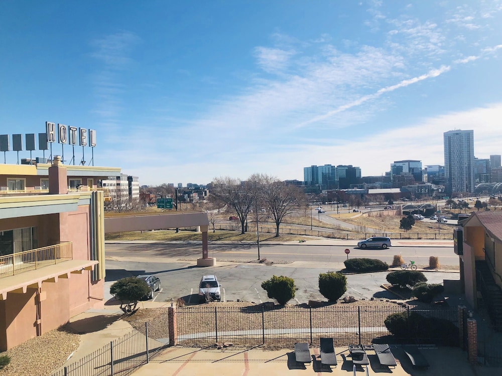 Budget Inn Denver Downtown 16/17