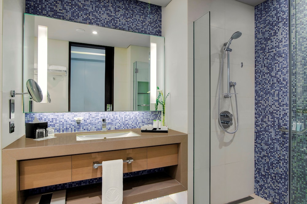Studio, King Bed, Capital Centre Arjaan By Rotana 4/4