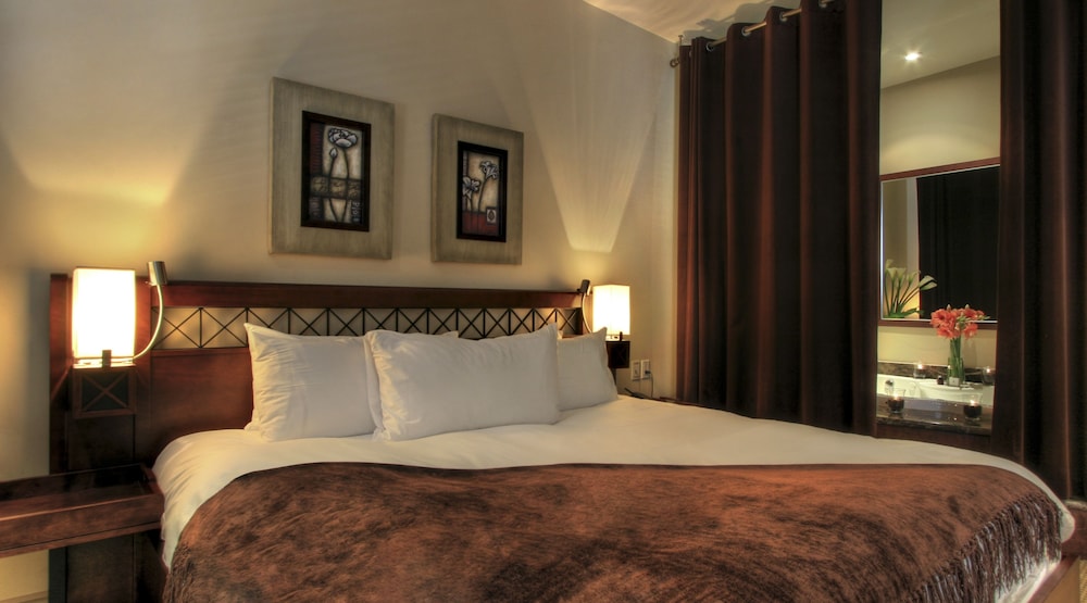 Hotel Nelligan 16/56