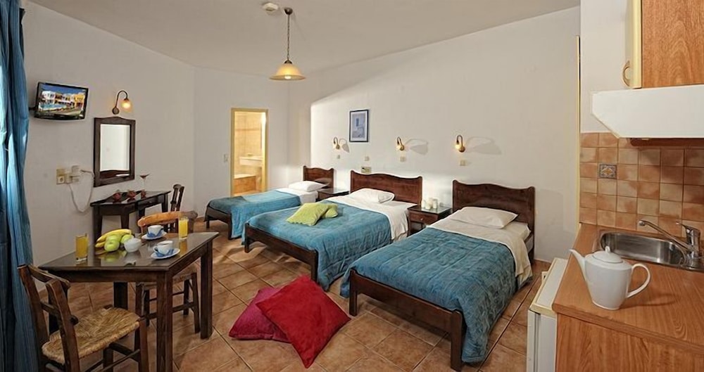 Aegean Sky Hotel and Suites 24/55