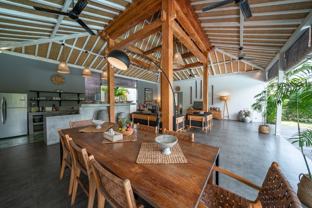Villa Nahema 33/50