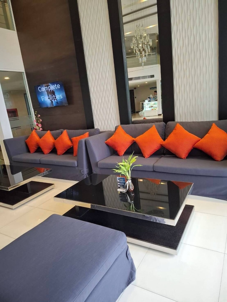 Crystal Suites Suvarnabhumi Airport 45/63