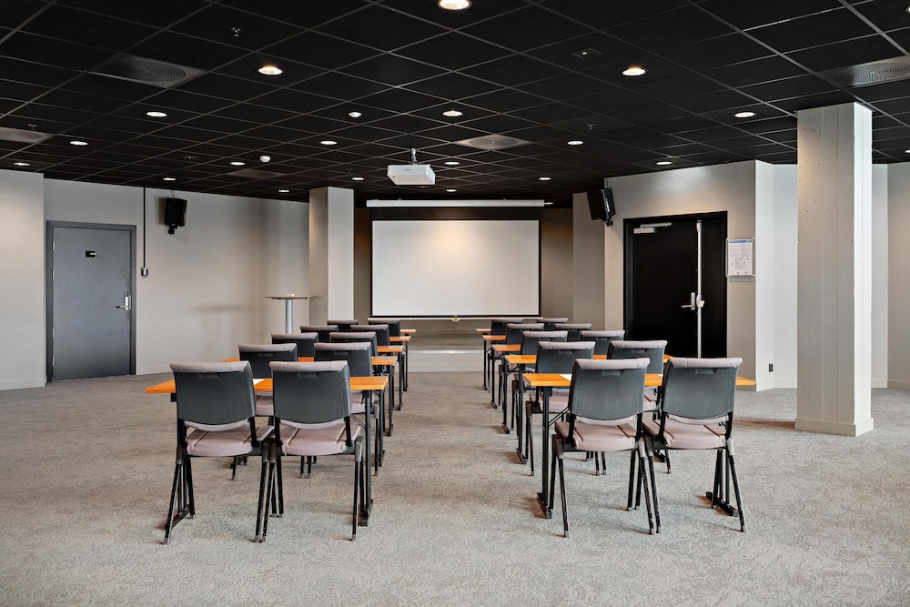 Radisson Blu Hotel, Haugesund 58/68
