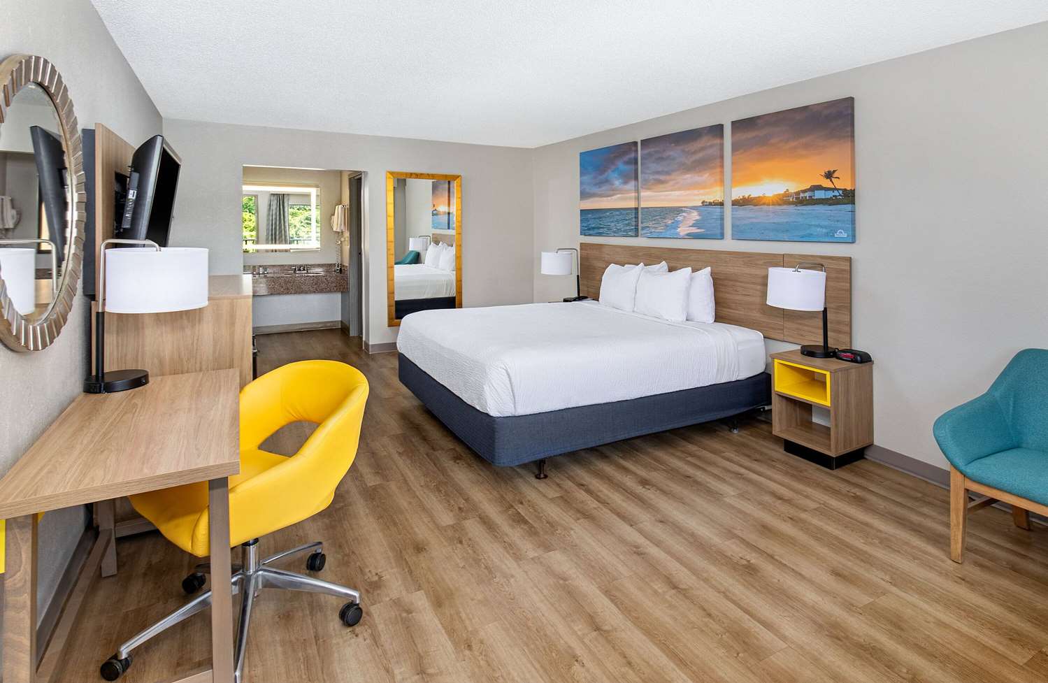 Days Inn by Wyndham - St. George, SC 10/41