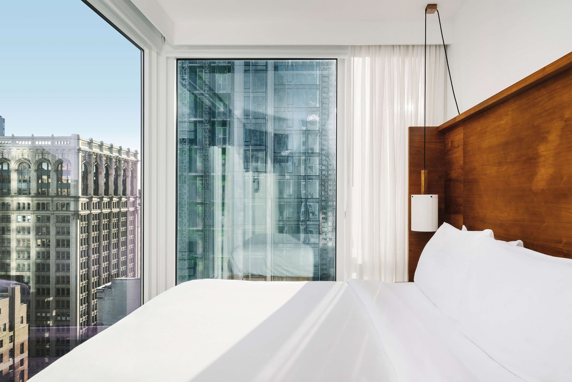 Sky, King Bed
