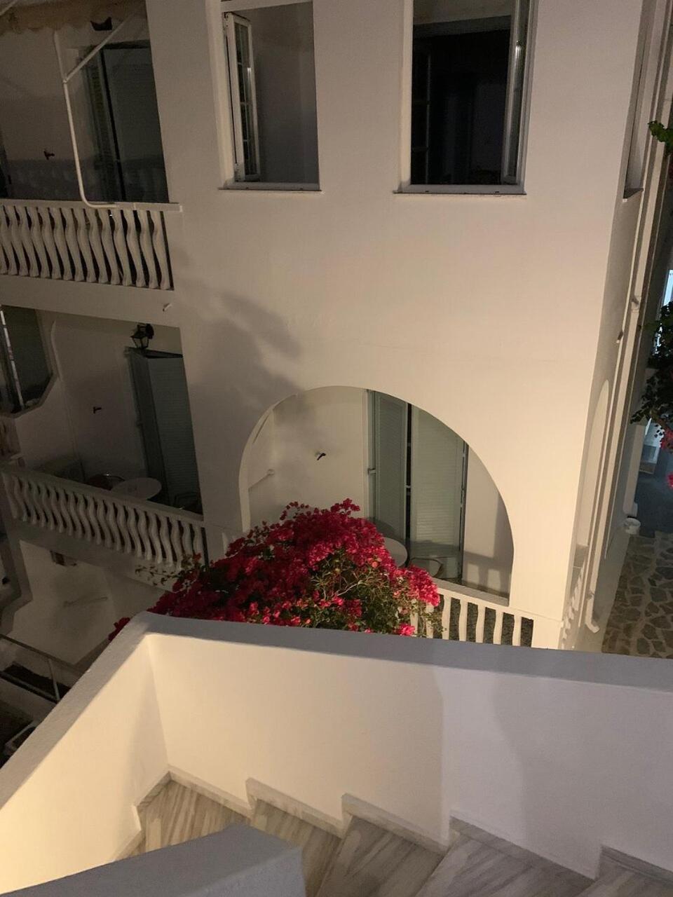 VILLA STAR KAMARI 34/34