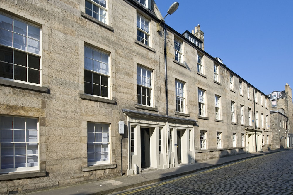 Destiny Scotland - Hill Street Apartments 26/30
