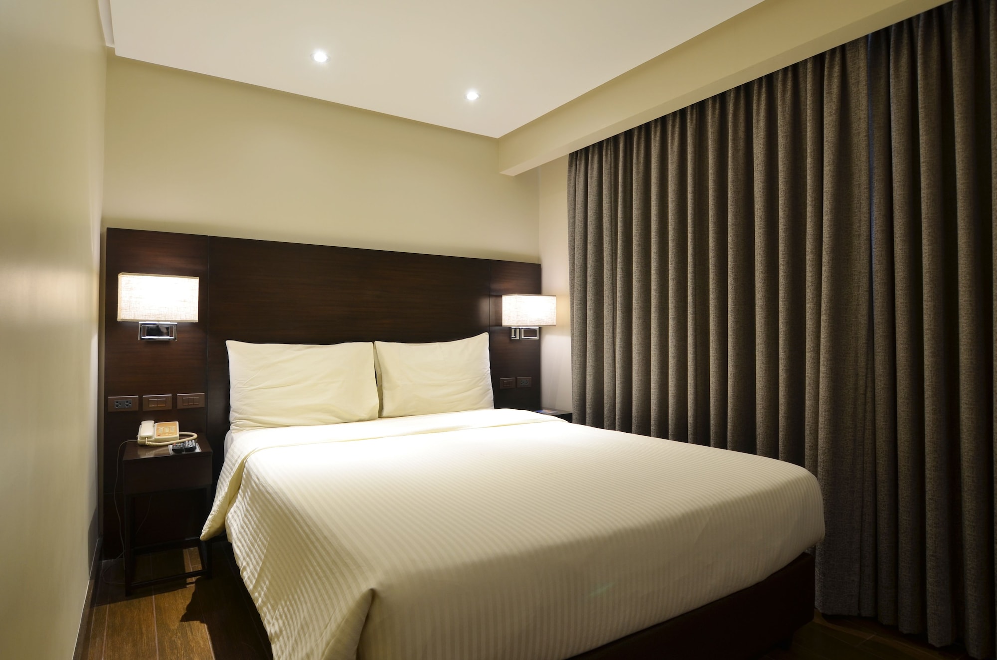 Standard, Double Bed