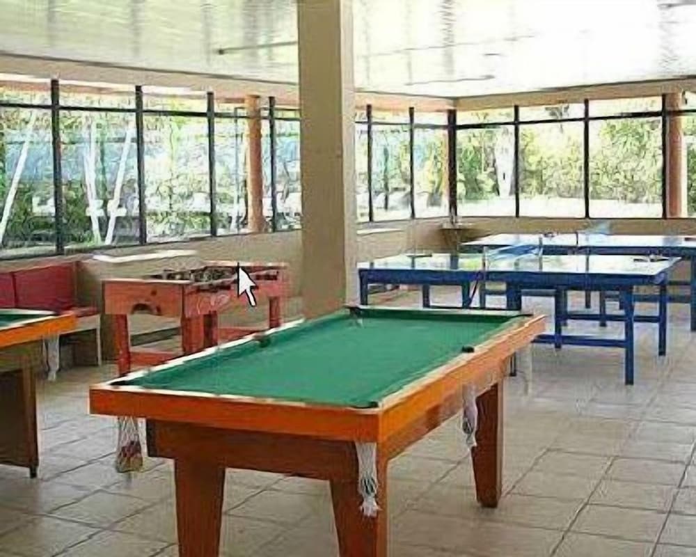 Marina Park Hotel 37/65