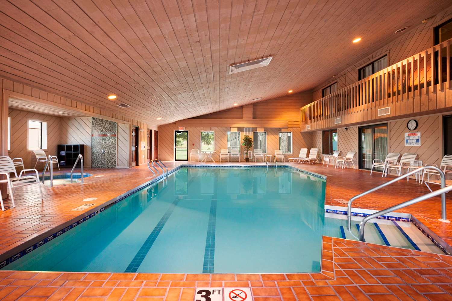 Ramada by Wyndham Wisconsin Dells 3/11