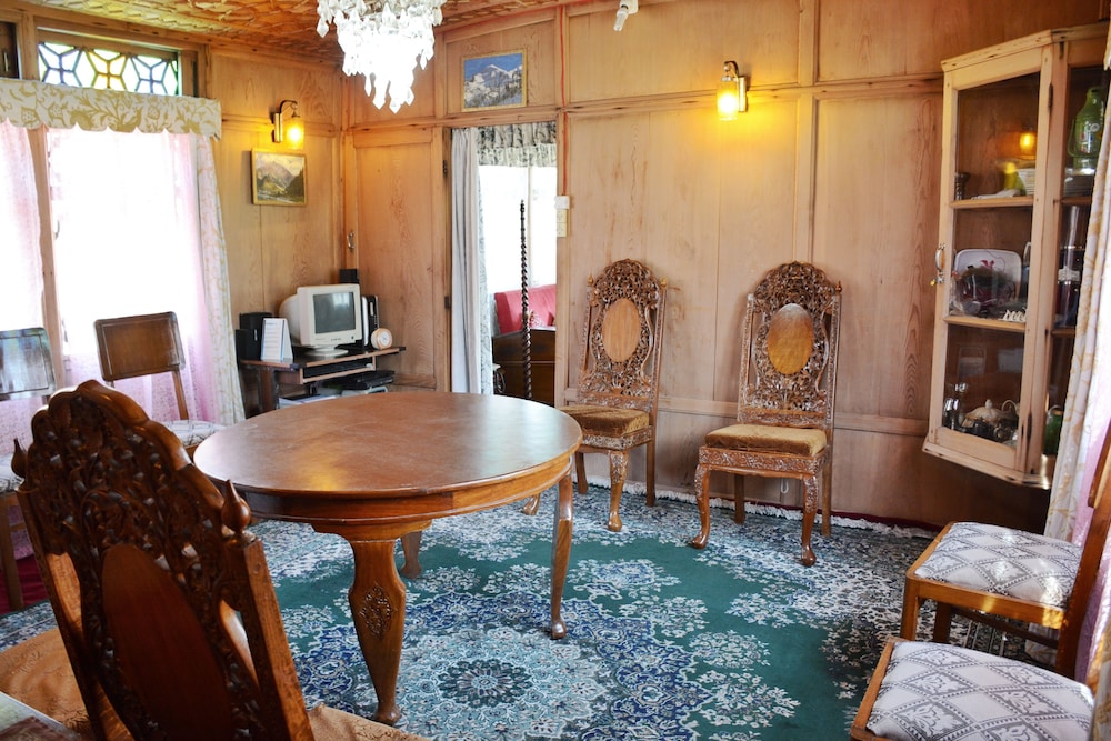 Houseboat Zaindari Palace 4/45
