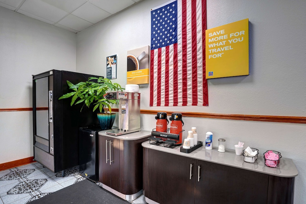 Motel6 Burlington, NC 43/43