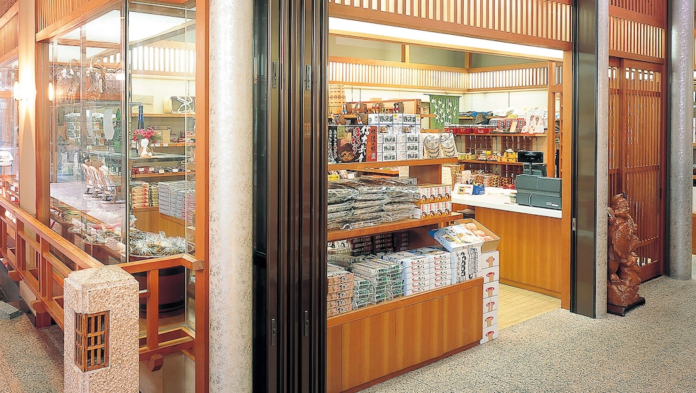 ISAWA VIEW HOTEL 32/48