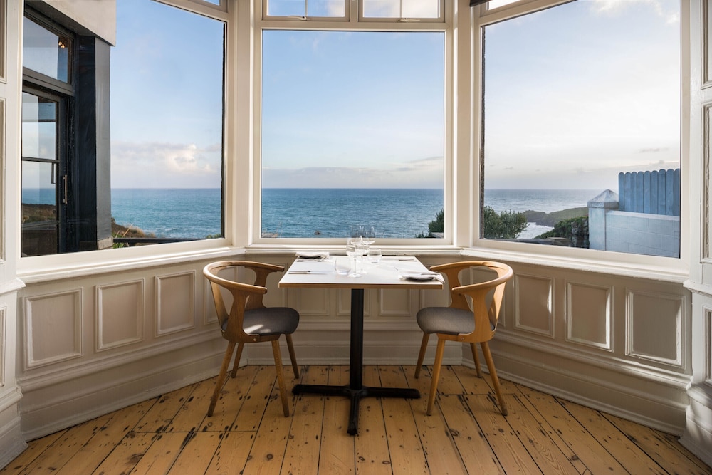 Housel Bay Hotel 35/62