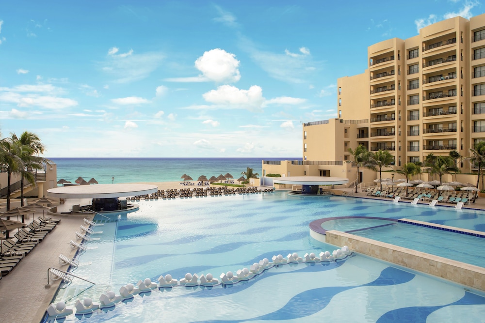The Royal Sands All Inclusive Resort & Spa in CANCUN