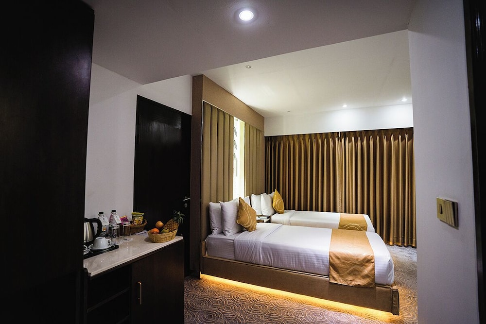 Unique Regency Hotel Dhaka 48/65