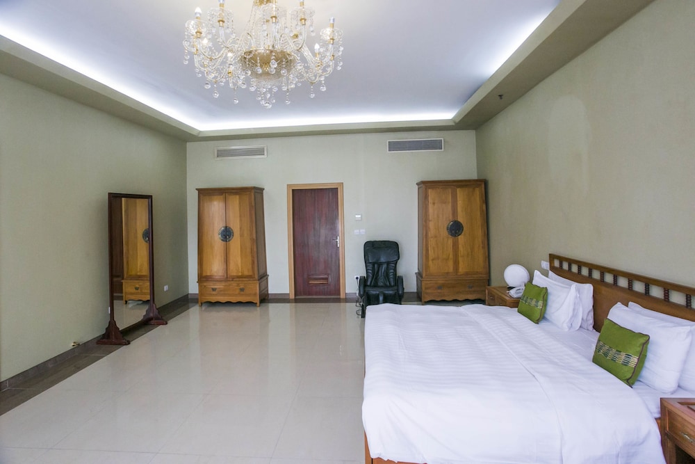 Lagos Oriental Hotel 23/74