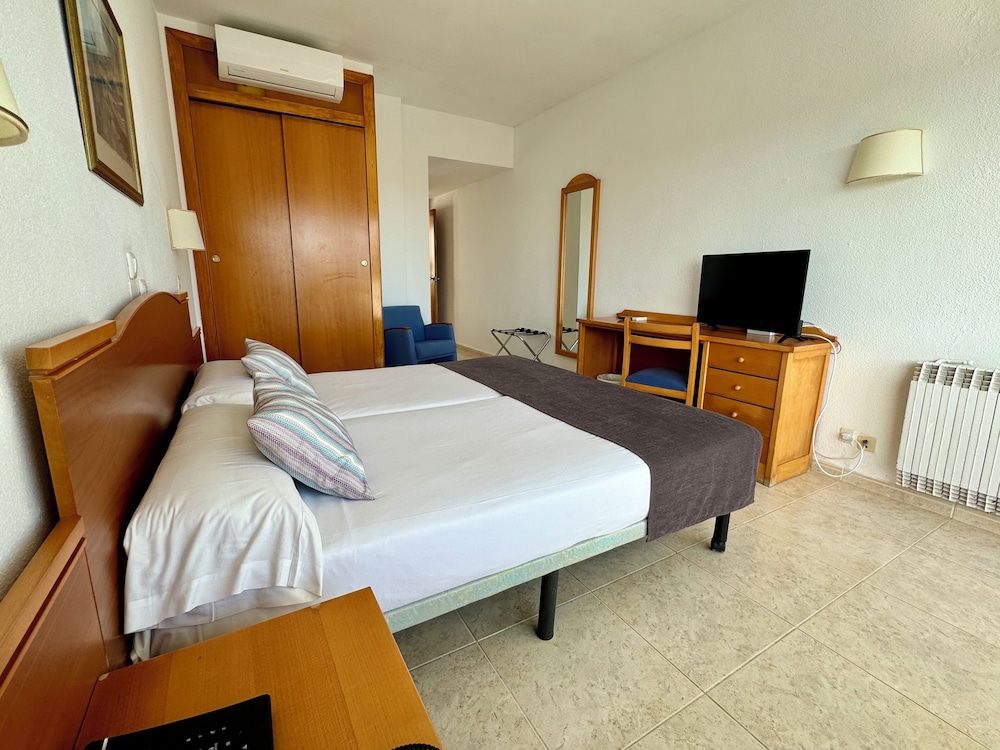 Cala Ferrera Hotel 146/191