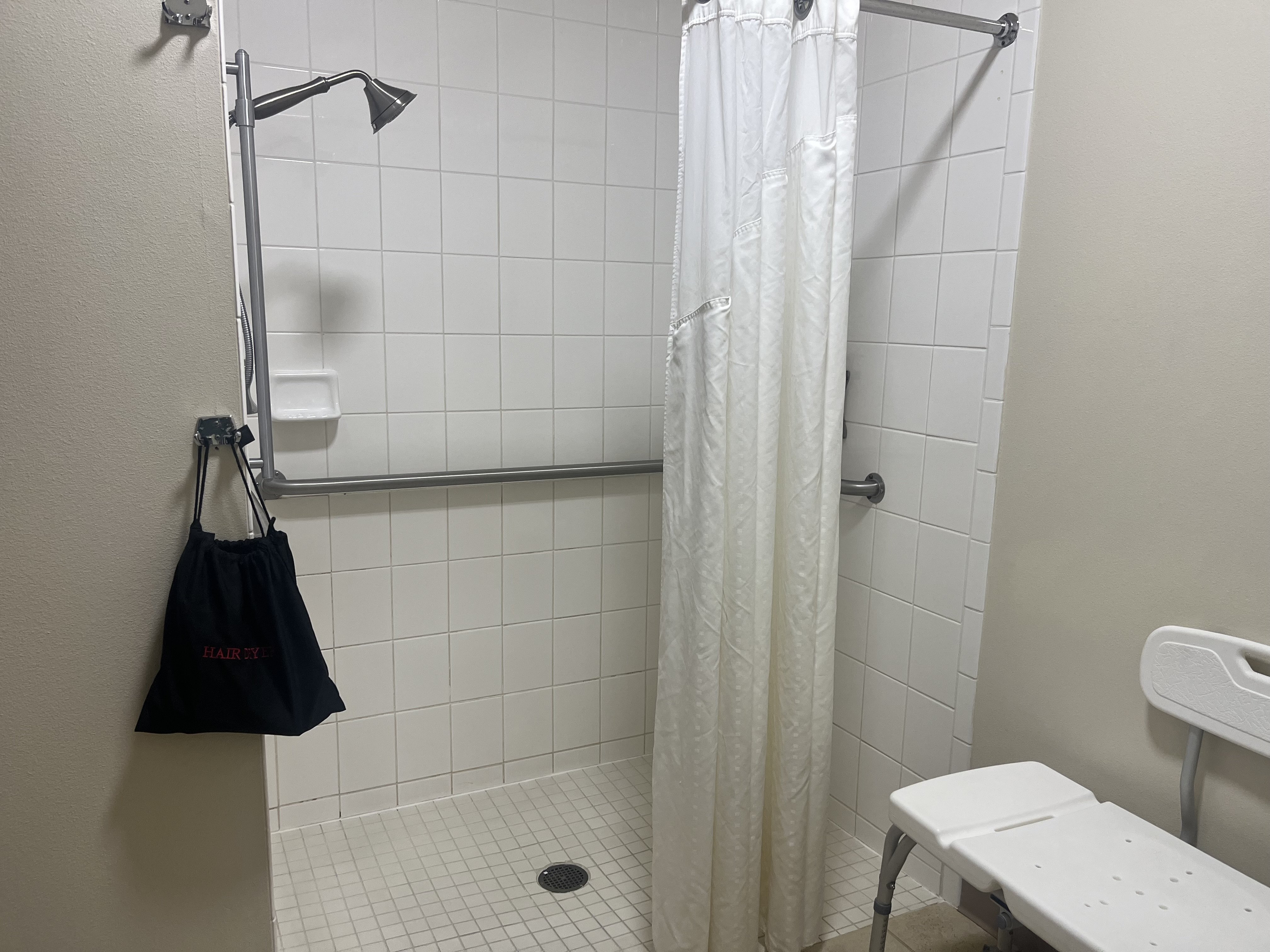 Holiday Inn Express Hotel and Suites Sioux Falls At Empire Mall 74/75