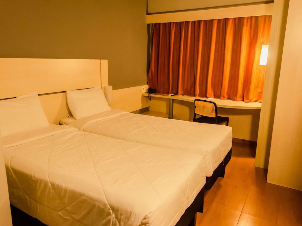 Ibis Joao Pessoa 11/55
