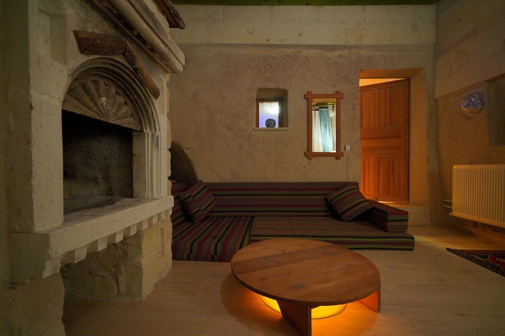Fosil Cave Hotel 30/50