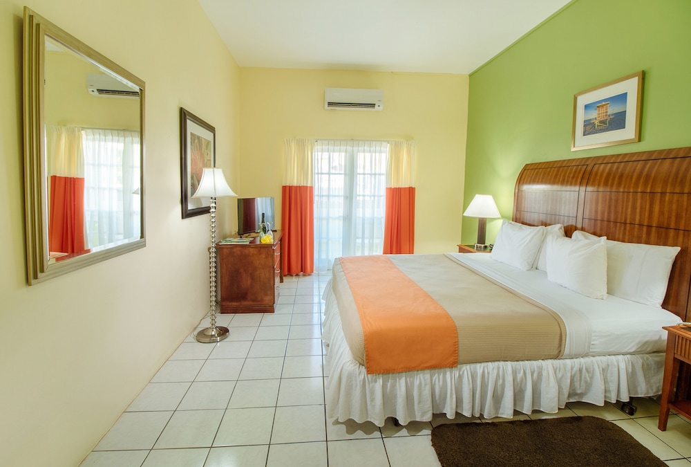 Bay Gardens Inn 14/75
