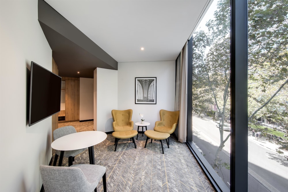 Vibe Hotel North Sydney 16/31