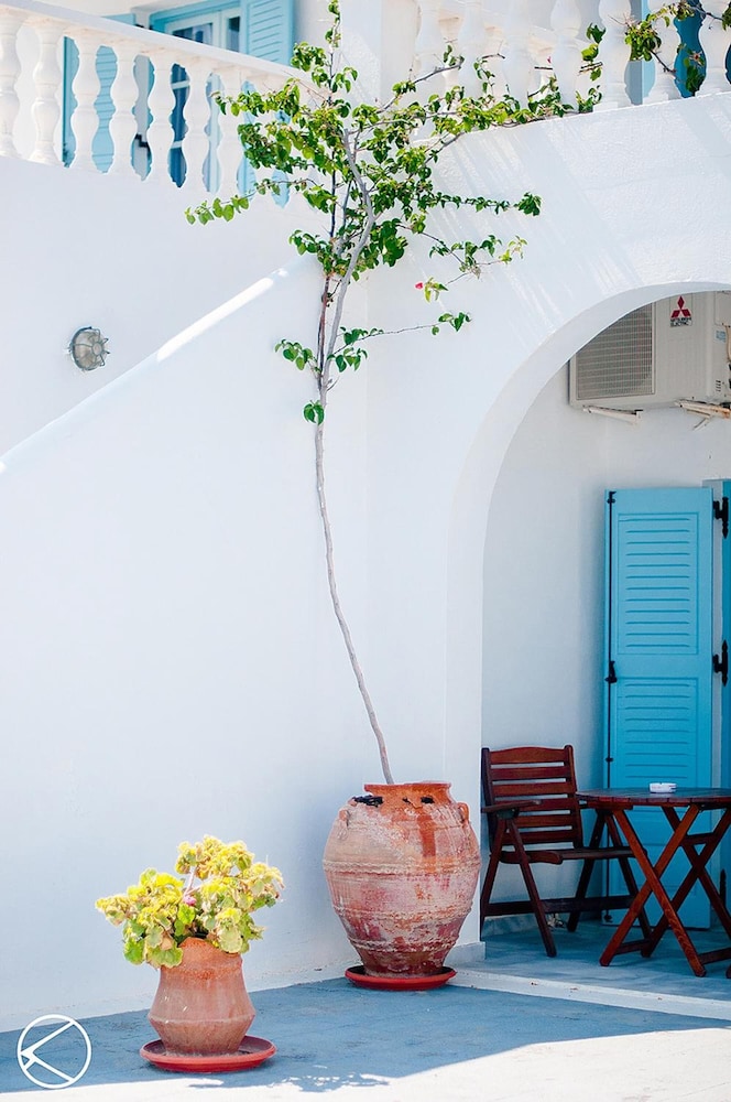 Villa Markezinis 32/48