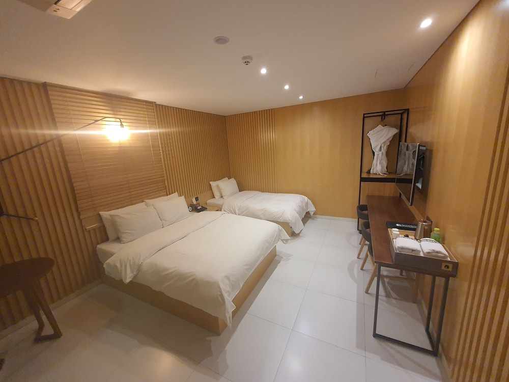 HOTEL THE DESIGNERS KONDAE 26/71