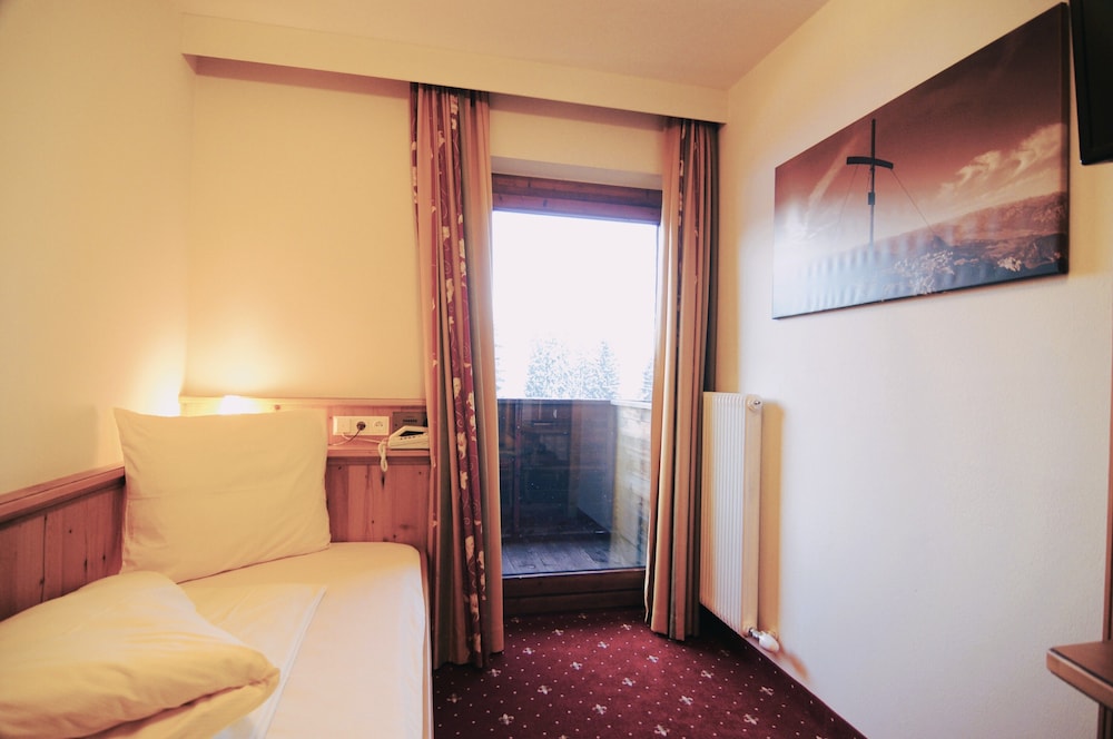 Sporthotel Tirolerhof 16/37
