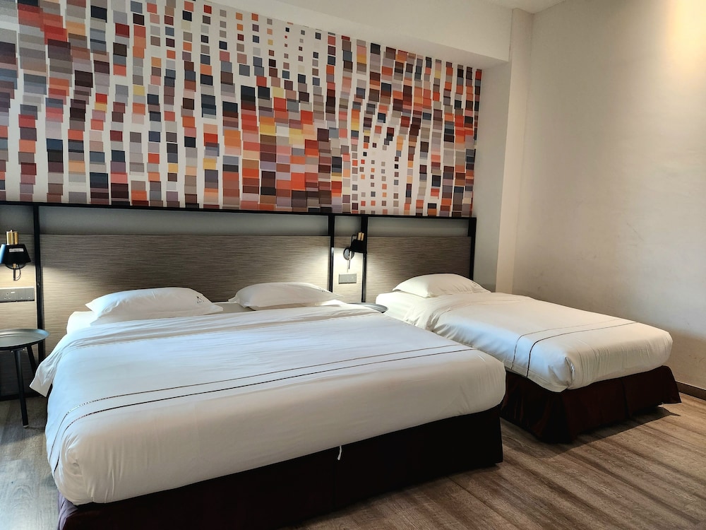 K Hotel Kota Kinabalu 12/35