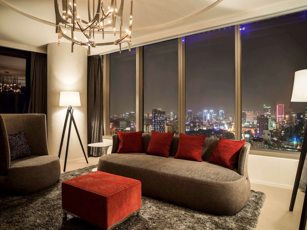Pullman Saigon Centre 24/69