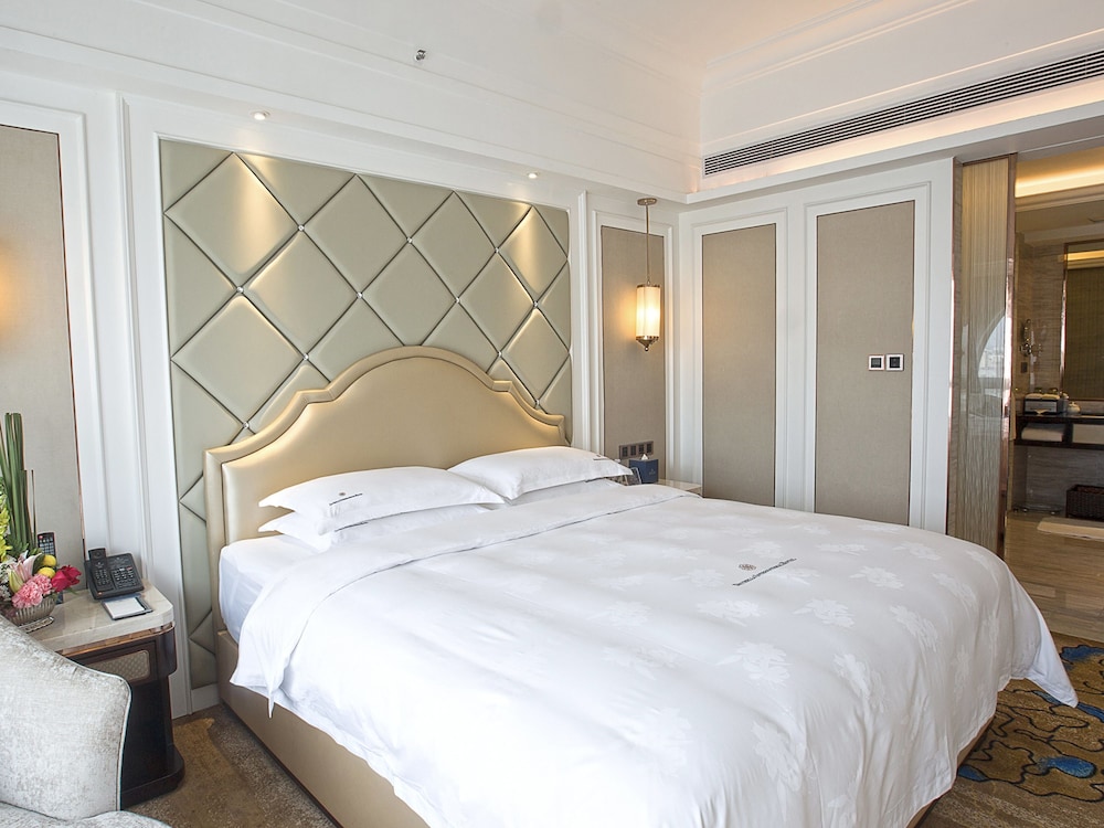 Dayhello International Hotel 13/50