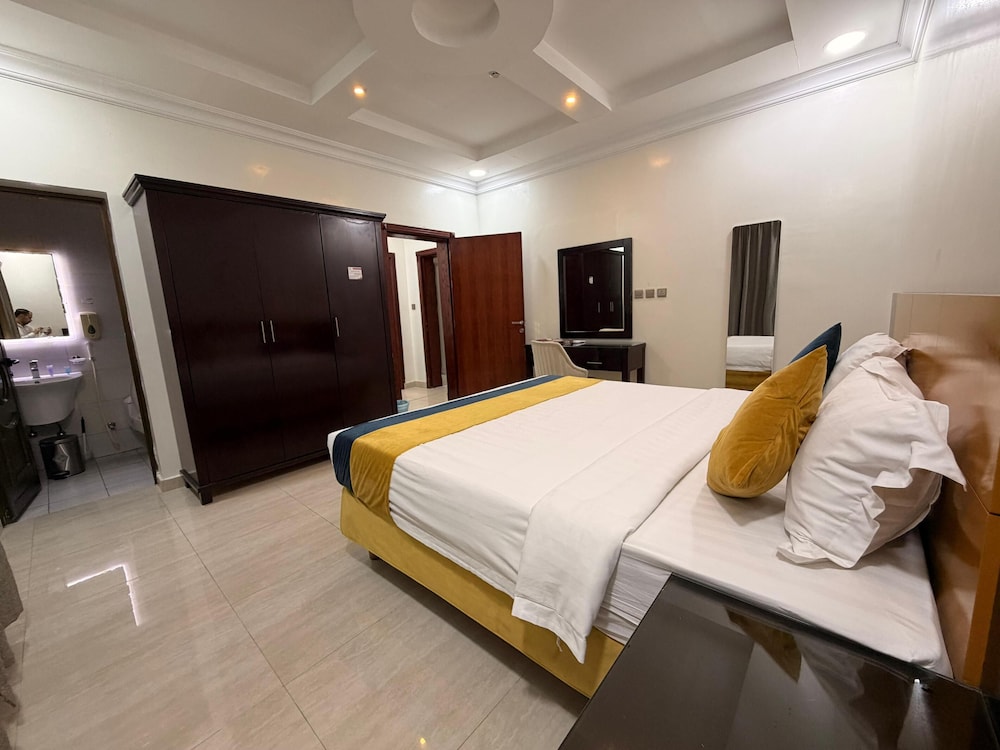 2 BEDROOMS, APARTMENT