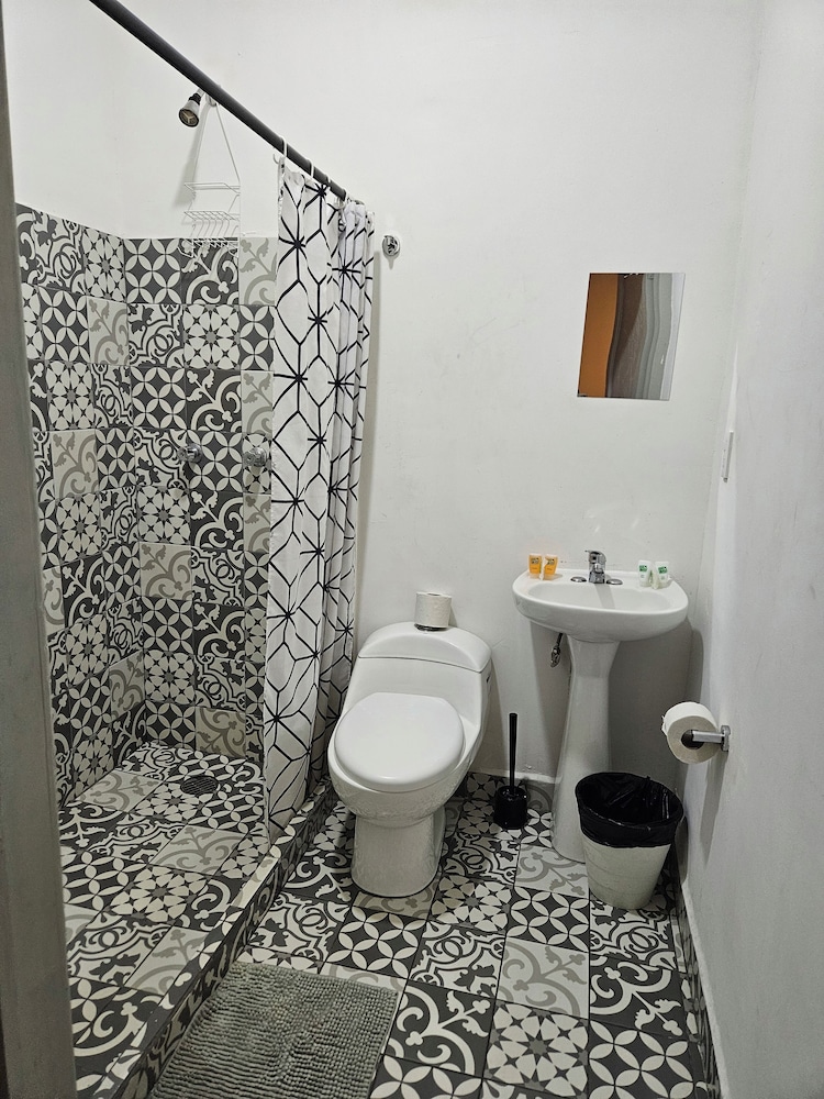 Hotel Singular Antara 50/50
