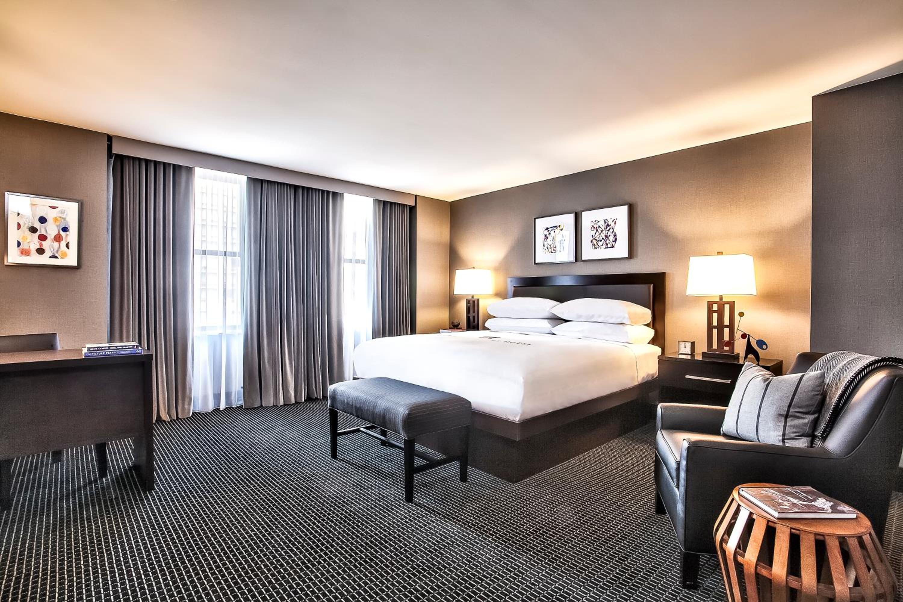 Room, King Bed, Partial City View