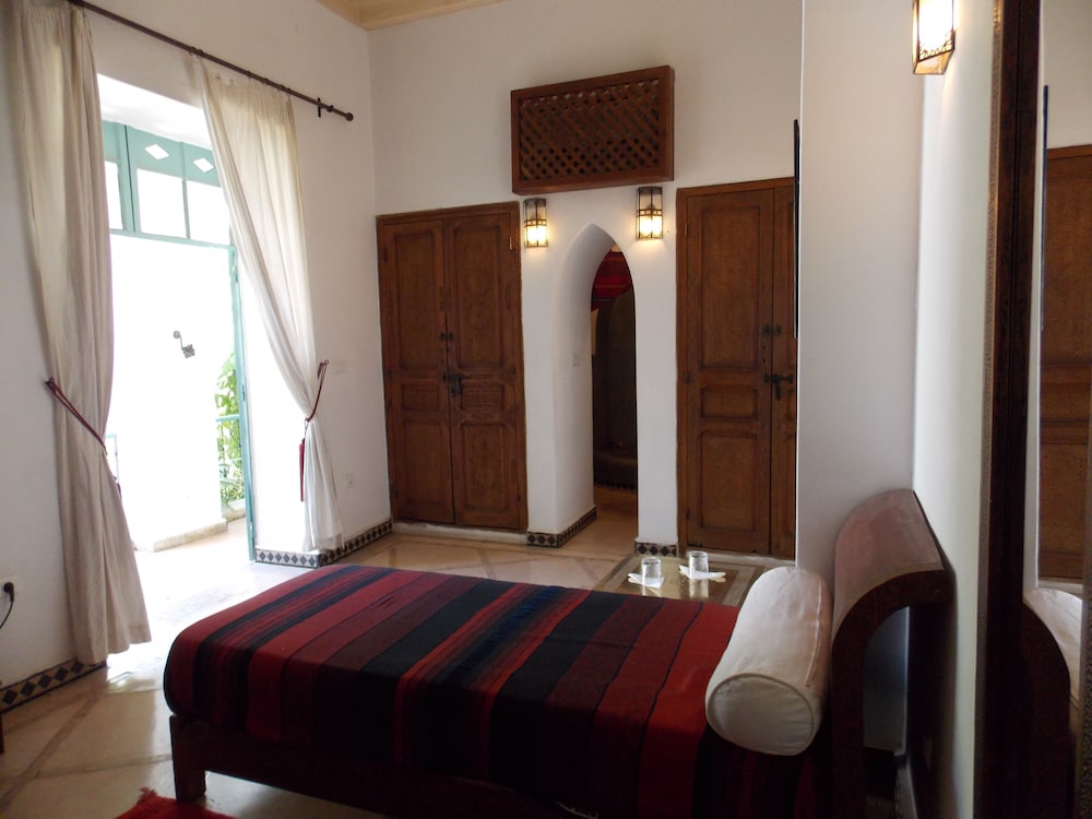 RIAD DAR BOUNOUAR 9/34