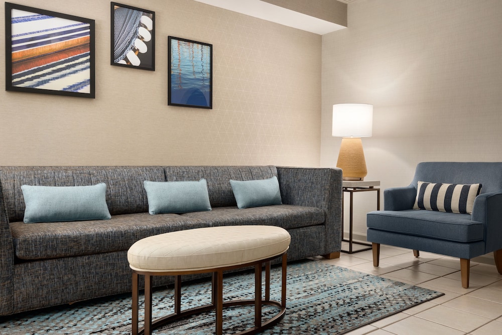 Holiday Inn Hotel And Suites Ocean City 47/78