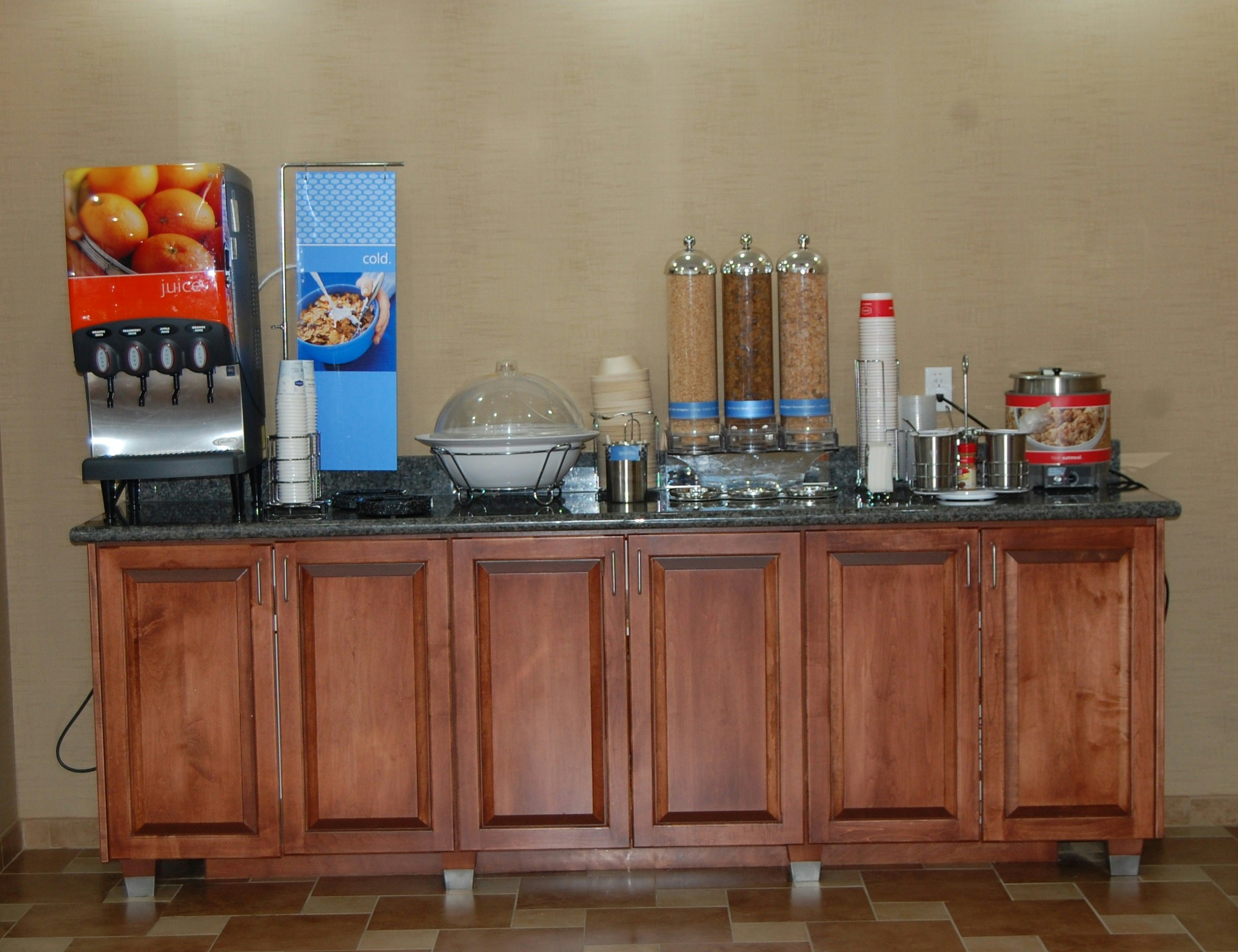 Hampton Inn Sidney NE 5/26