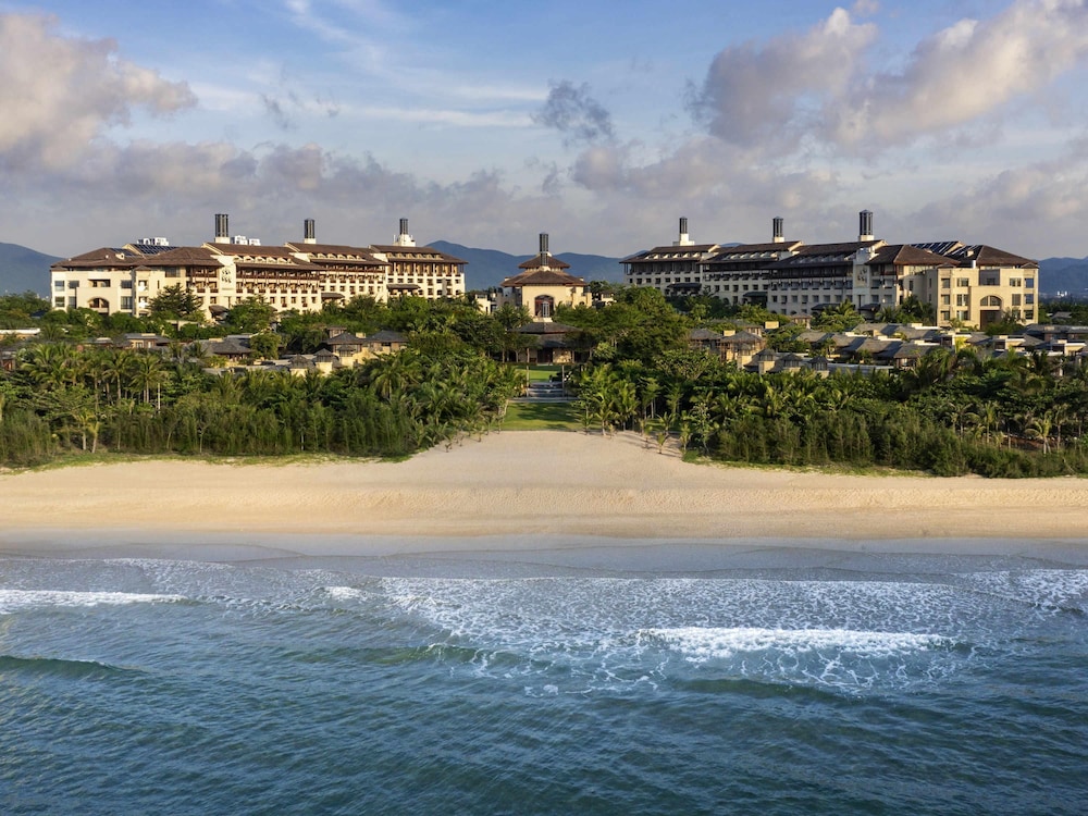 Fairmont Sanya Haitang Bay 70/73