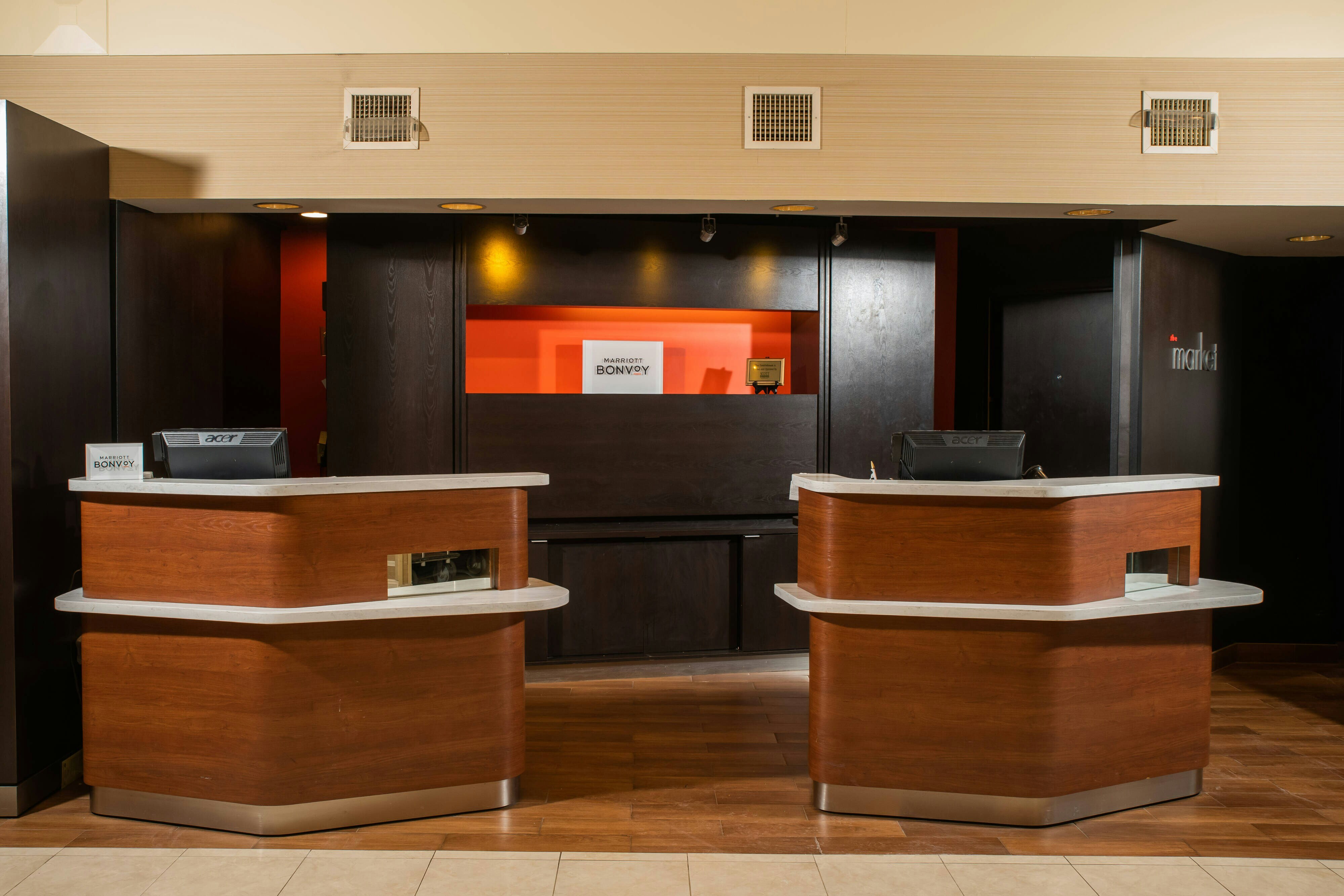 Courtyard by Marriott Erie Ambassador Conference Center 1/13