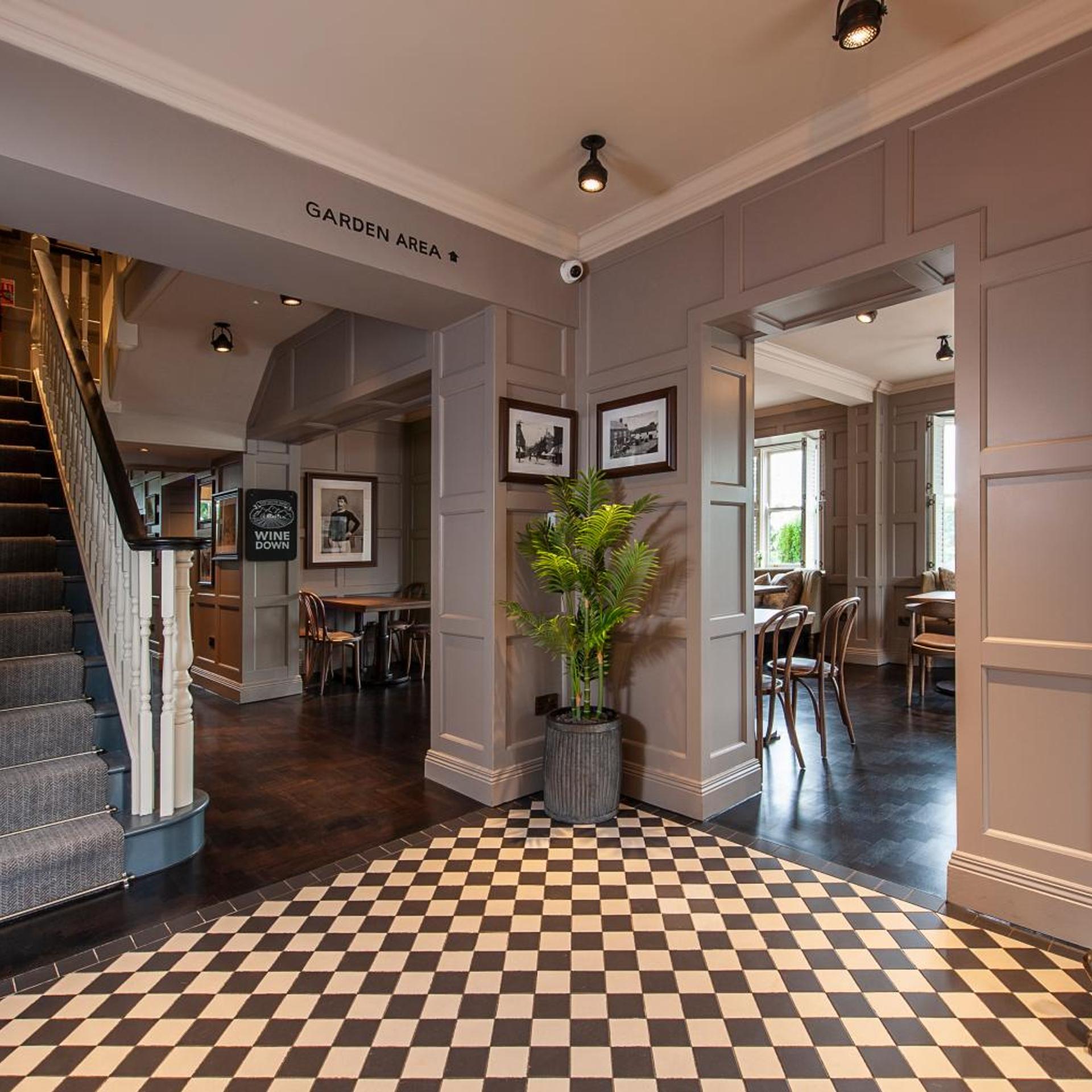 The Bulls Head Hotel 7/50
