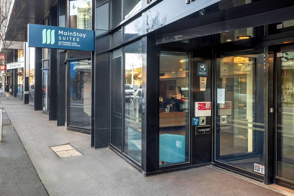 MainStay Suites Abbotsford 50/58