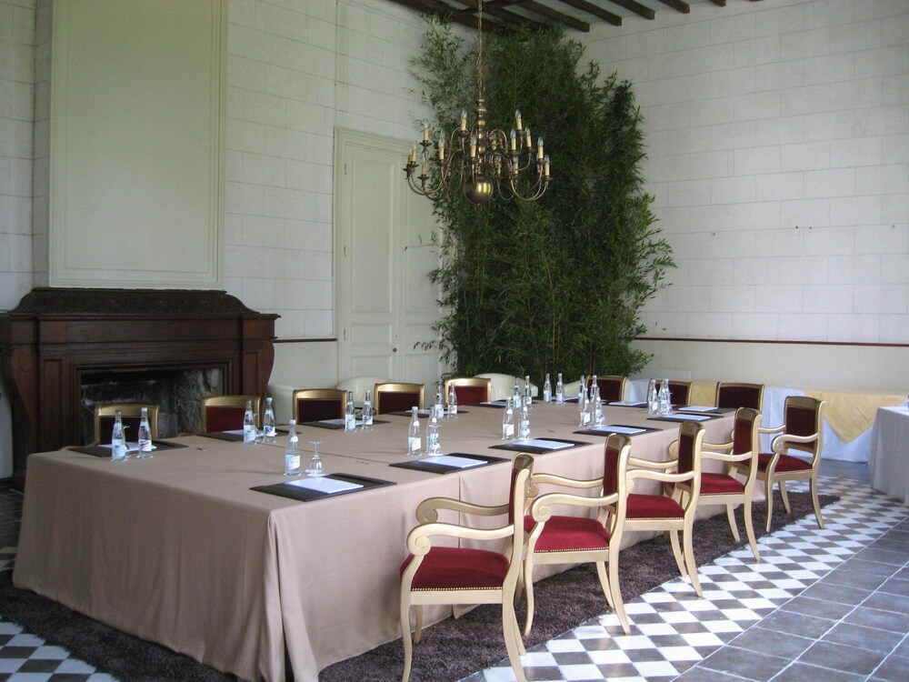 CHATEAU DES SEPT TOURS 56/72