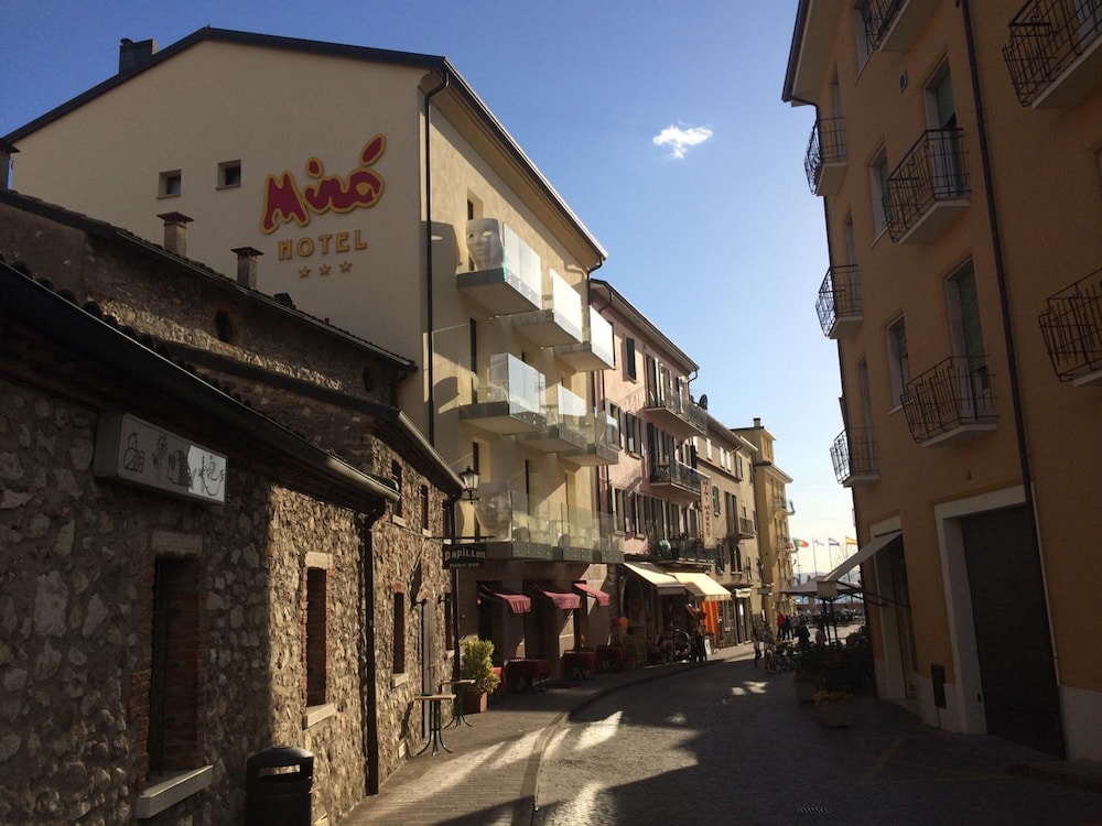 Hotel Miro 12/36