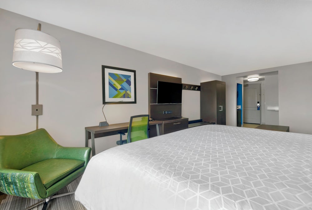 Standard, King Bed