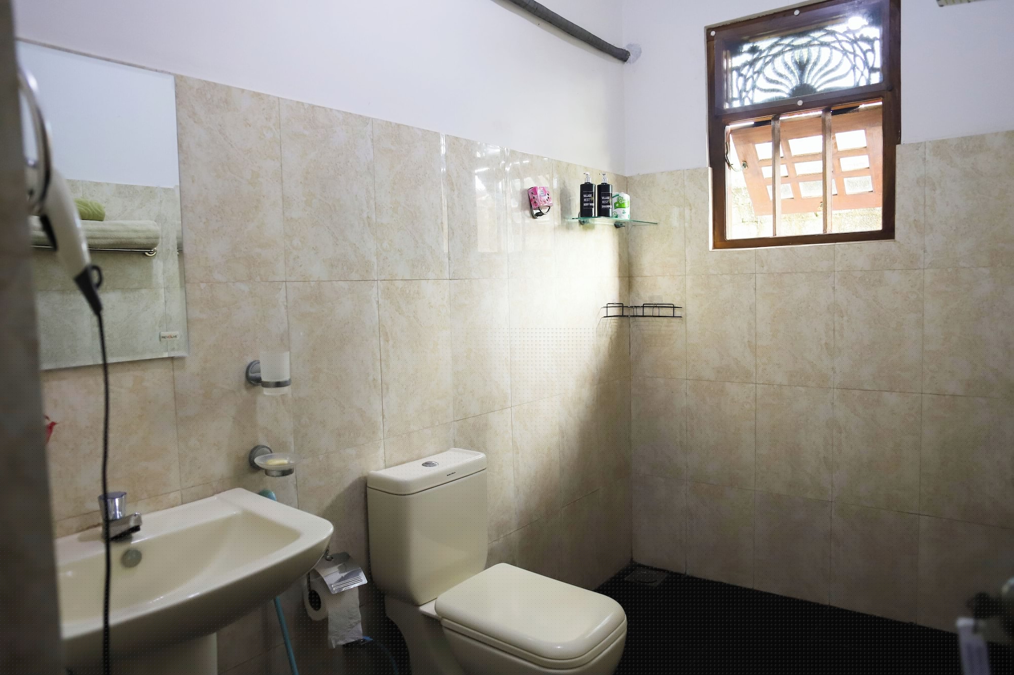 غرفة غراند بسرير كوين، Village Star Rest Mirissa Sri Lanka 4/5