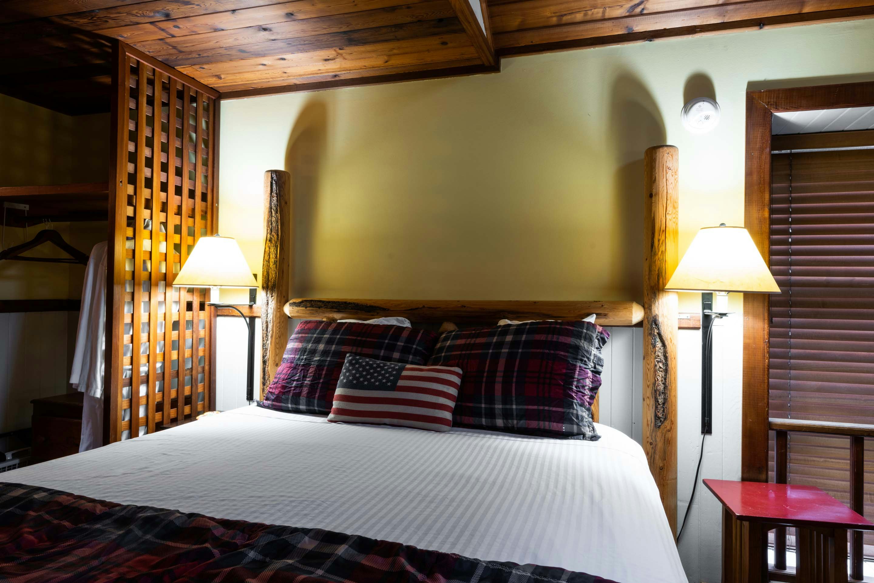 Cannon Beach Hotel Collection 12/39