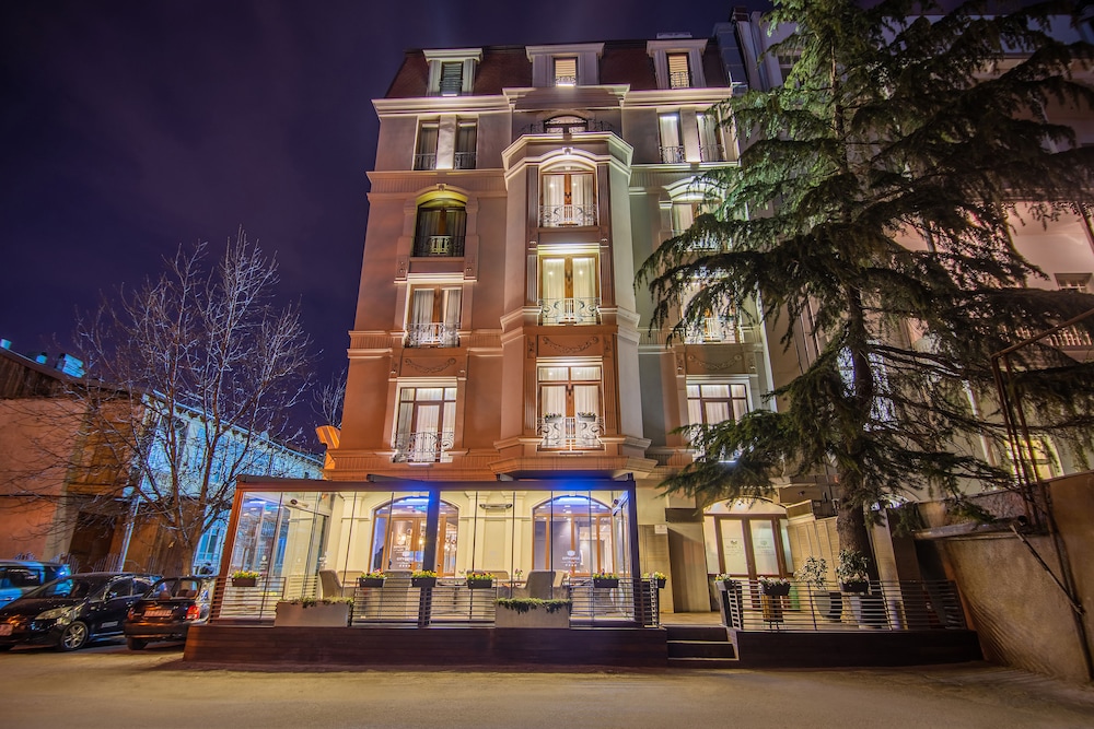 City Avenue in TBILISI