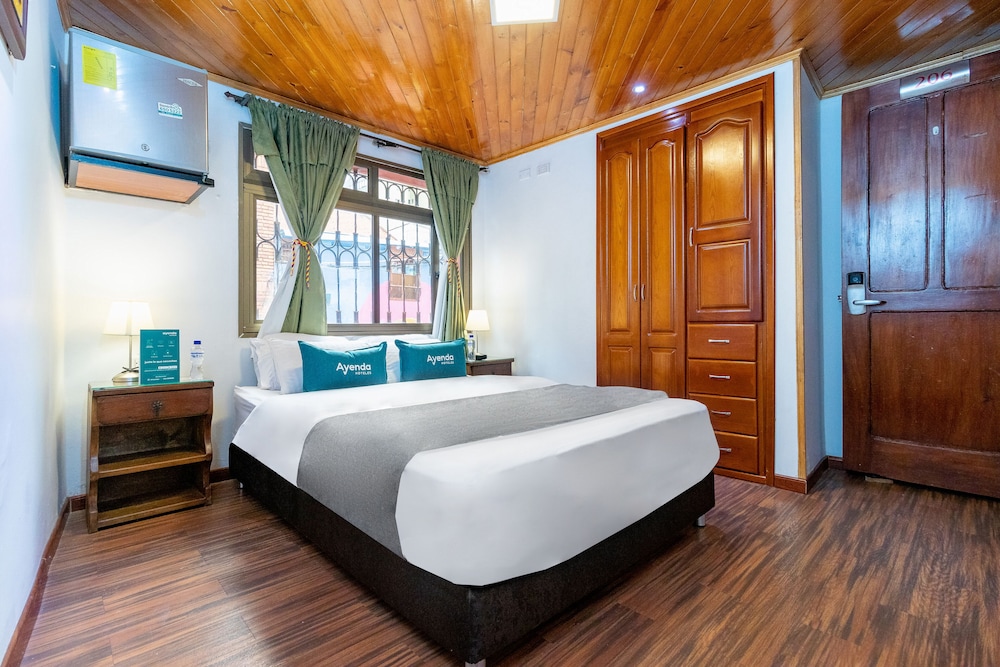 SUPERIOR, DOUBLE BED